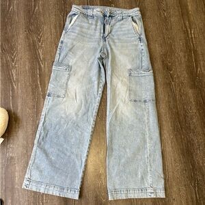 American Eagle light was Cargo jeans